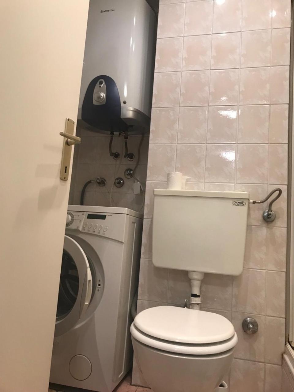 Arena Apartman Belgrado Esterno foto